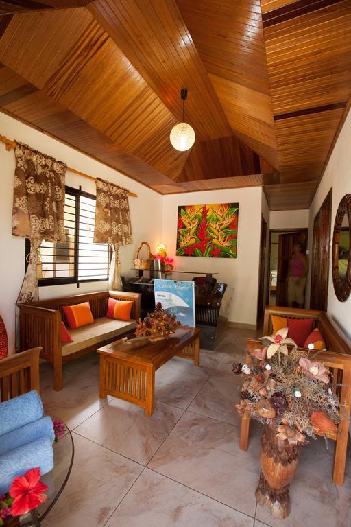 Etoile Labrine Guest House La Digue  Extérieur photo