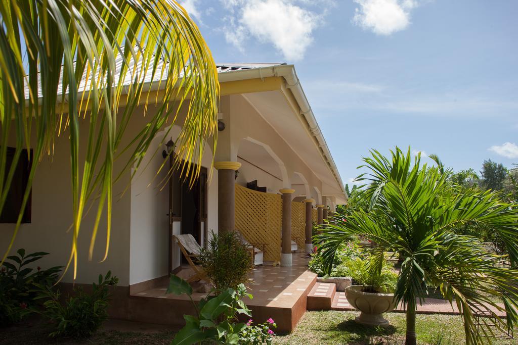 Etoile Labrine Guest House La Digue  Extérieur photo