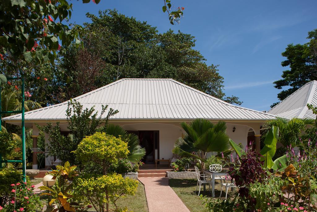 Etoile Labrine Guest House La Digue  Extérieur photo