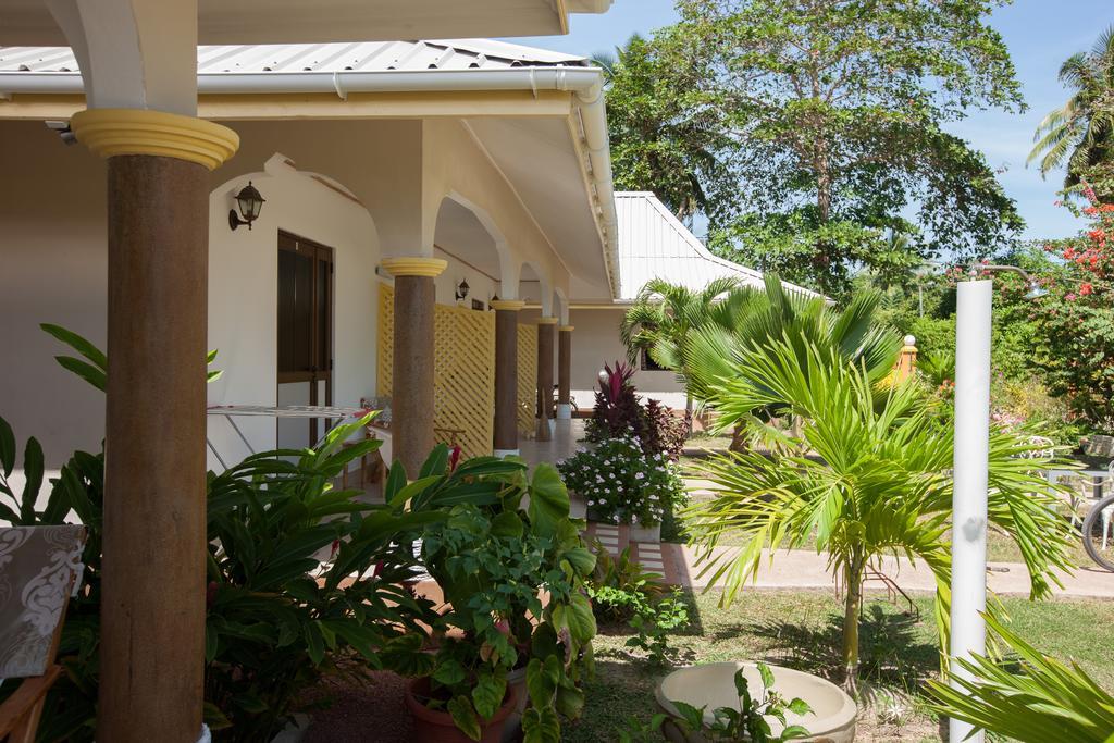 Etoile Labrine Guest House La Digue  Extérieur photo