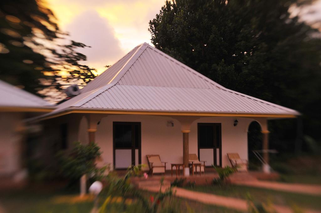 Etoile Labrine Guest House La Digue  Chambre photo